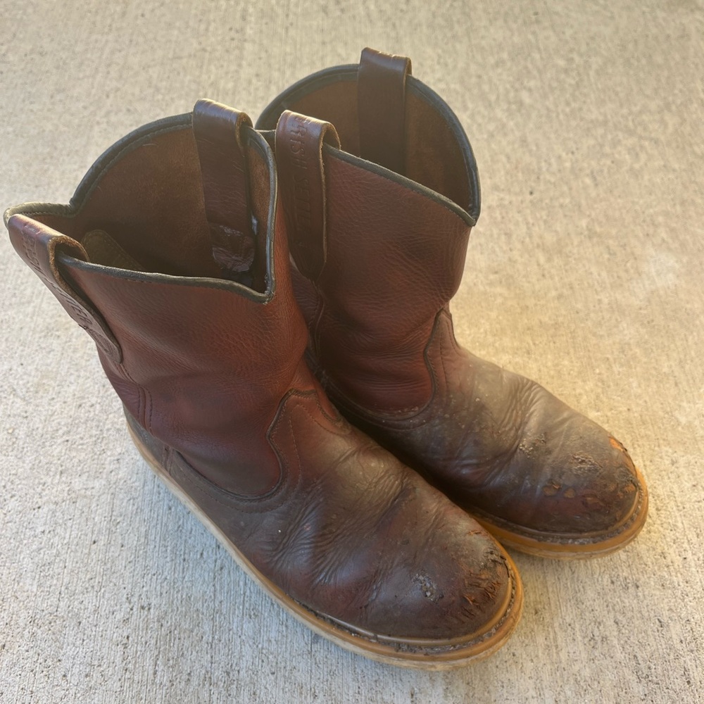 Red Wing Irish Setter Ashby 9” Pull On Boot saftey Toe Size 10.5